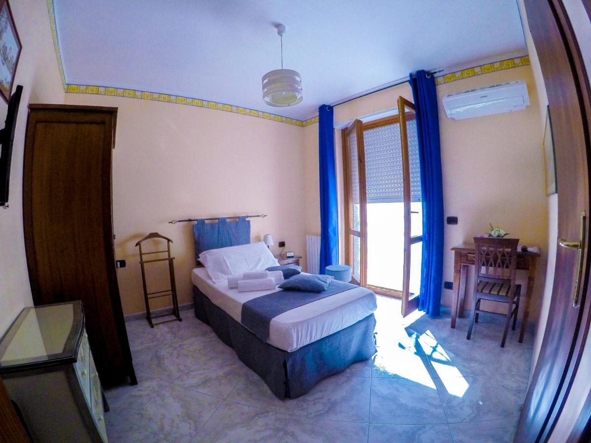 La Rosa - Elegant Rooms Sassari Exterior foto