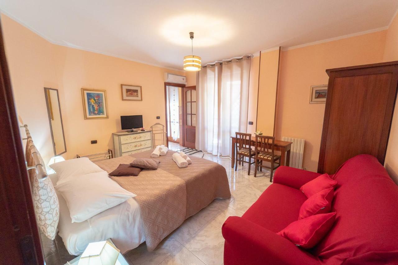 La Rosa - Elegant Rooms Sassari Exterior foto