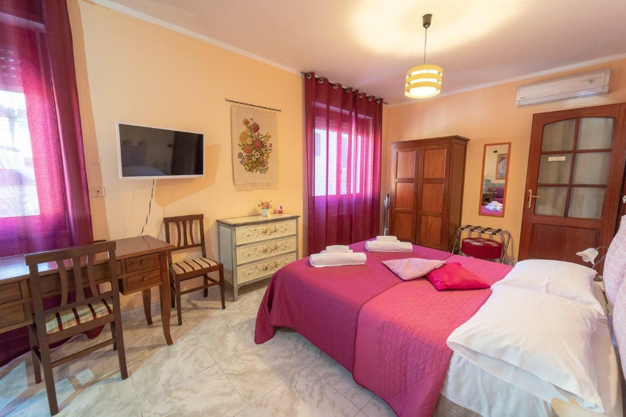 La Rosa - Elegant Rooms Sassari Exterior foto